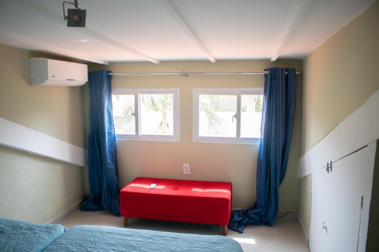 Sunflower Villa Studios Palm Beach Exteriér fotografie