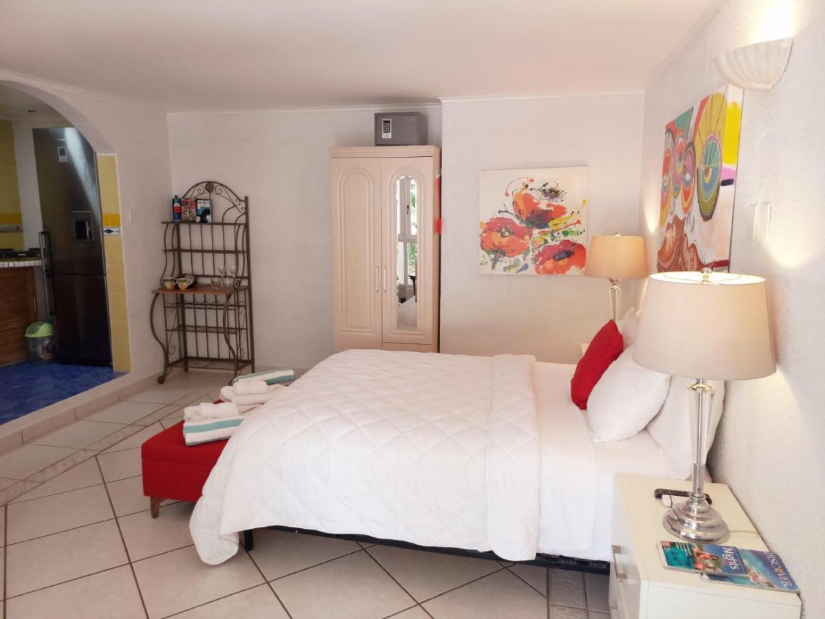 Sunflower Villa Studios Palm Beach Exteriér fotografie