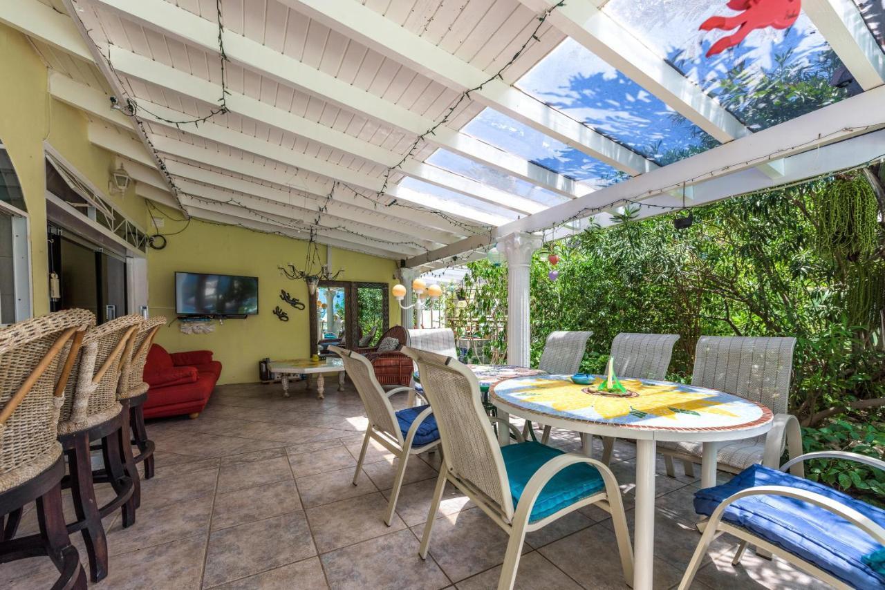 Sunflower Villa Studios Palm Beach Exteriér fotografie